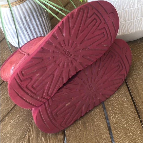 UGG Classic Glitter Boot Red Plum Size 5 - Picture 7 of 8
